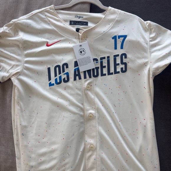 Nike Cream Dodgers Jersey with Multicolor Speckles - Picture 2 of 4
